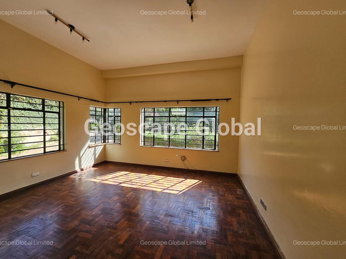 5 Bed House with En Suite in Kitisuru - 10