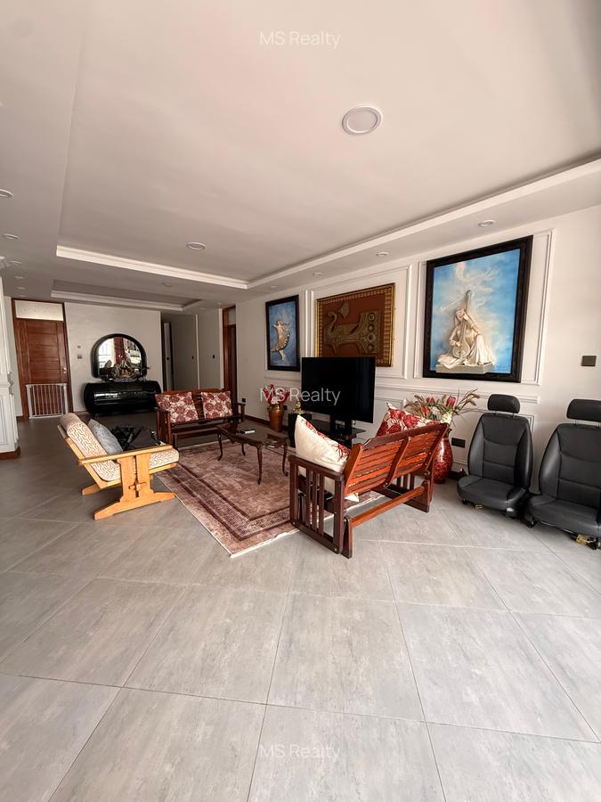 4 Bed Townhouse with En Suite in Spring Valley - 6