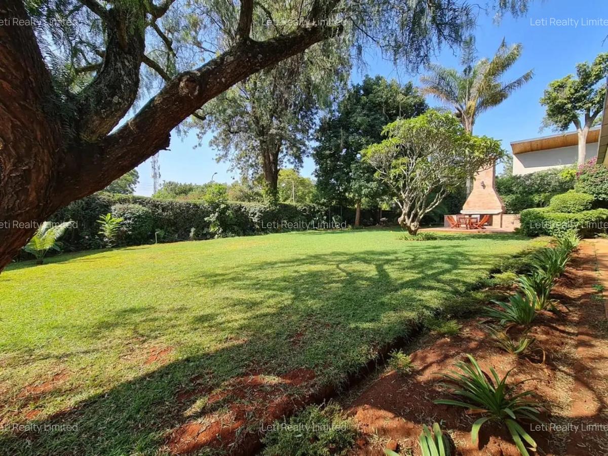 4 Bed Townhouse with En Suite in Lavington - 6