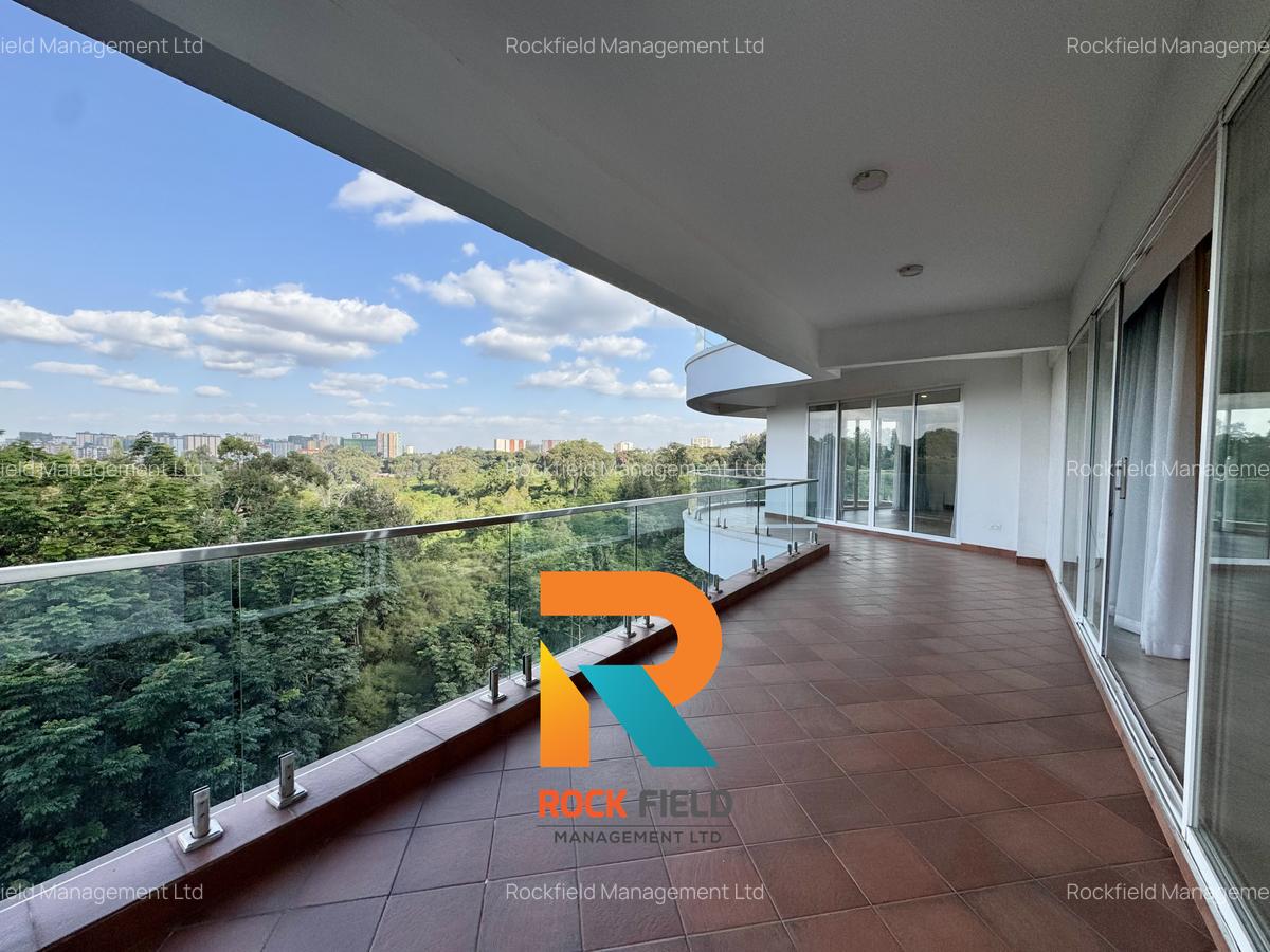 4 Bed Apartment with En Suite in Parklands - 7