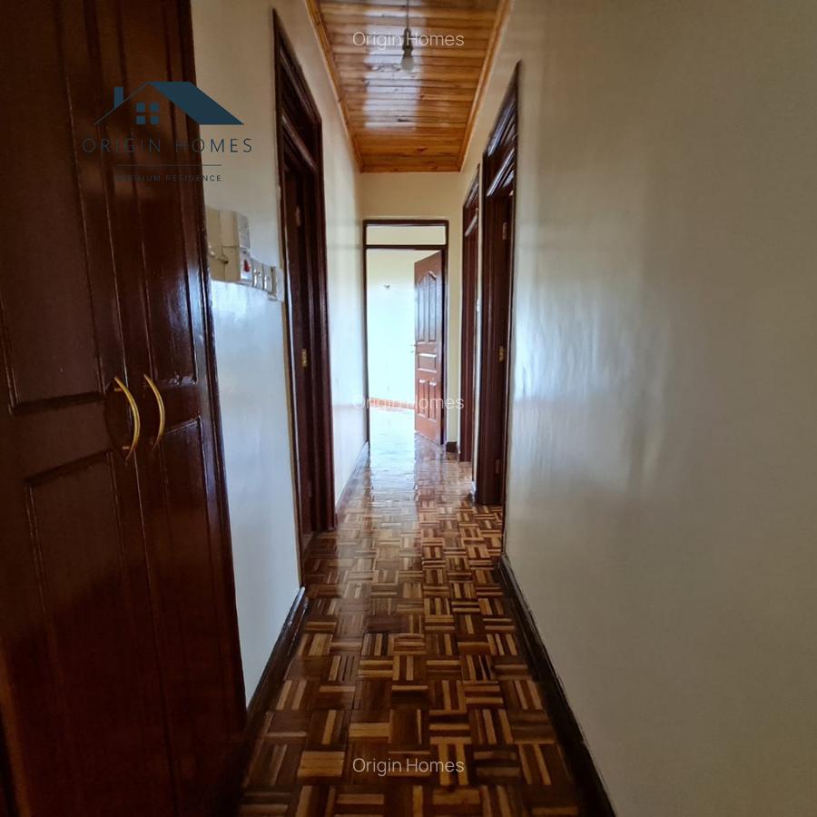 3 Bed Apartment with En Suite at Brookside - 7