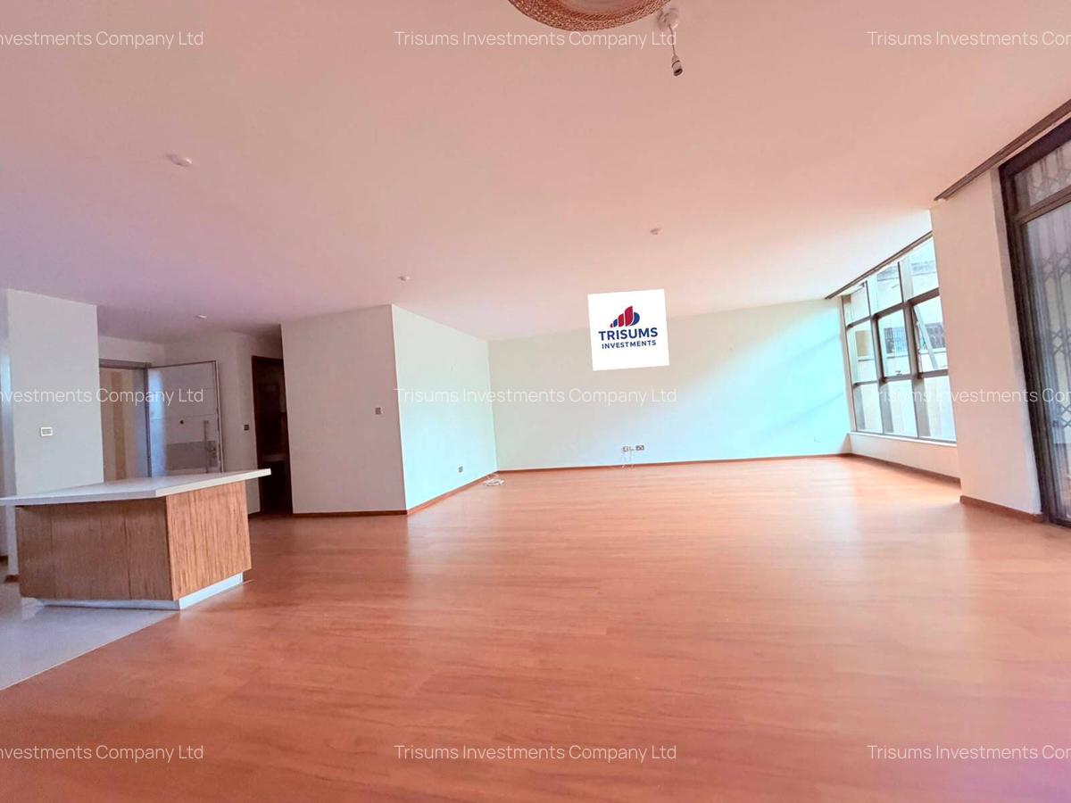 3 Bed Apartment with En Suite in Parklands - 14