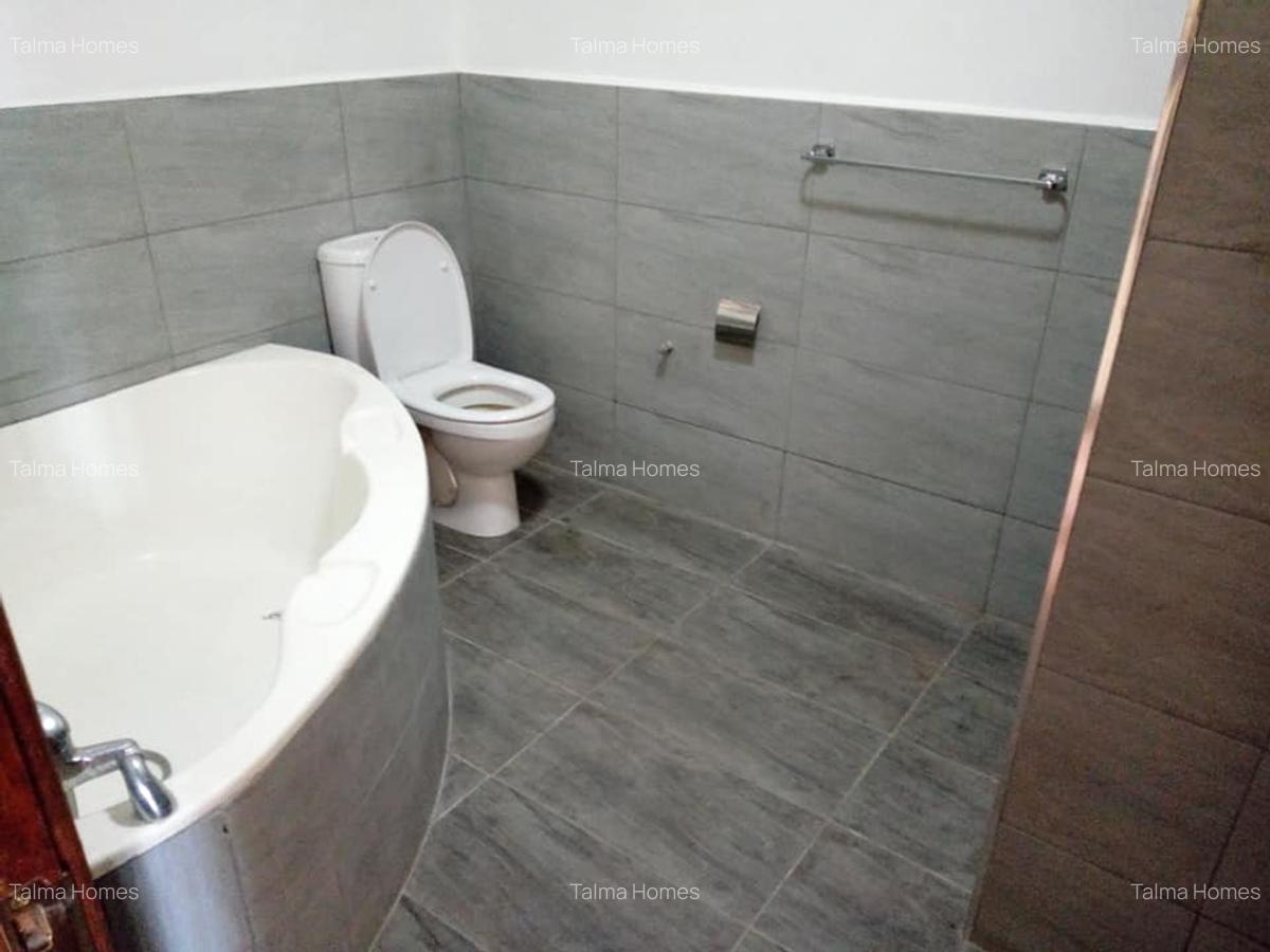 5 Bed Apartment with En Suite at Rhapta Road - 6