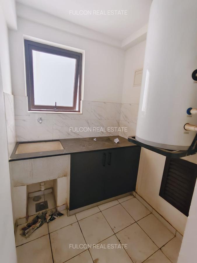 3 Bed Apartment with En Suite in Garden Estate - 3