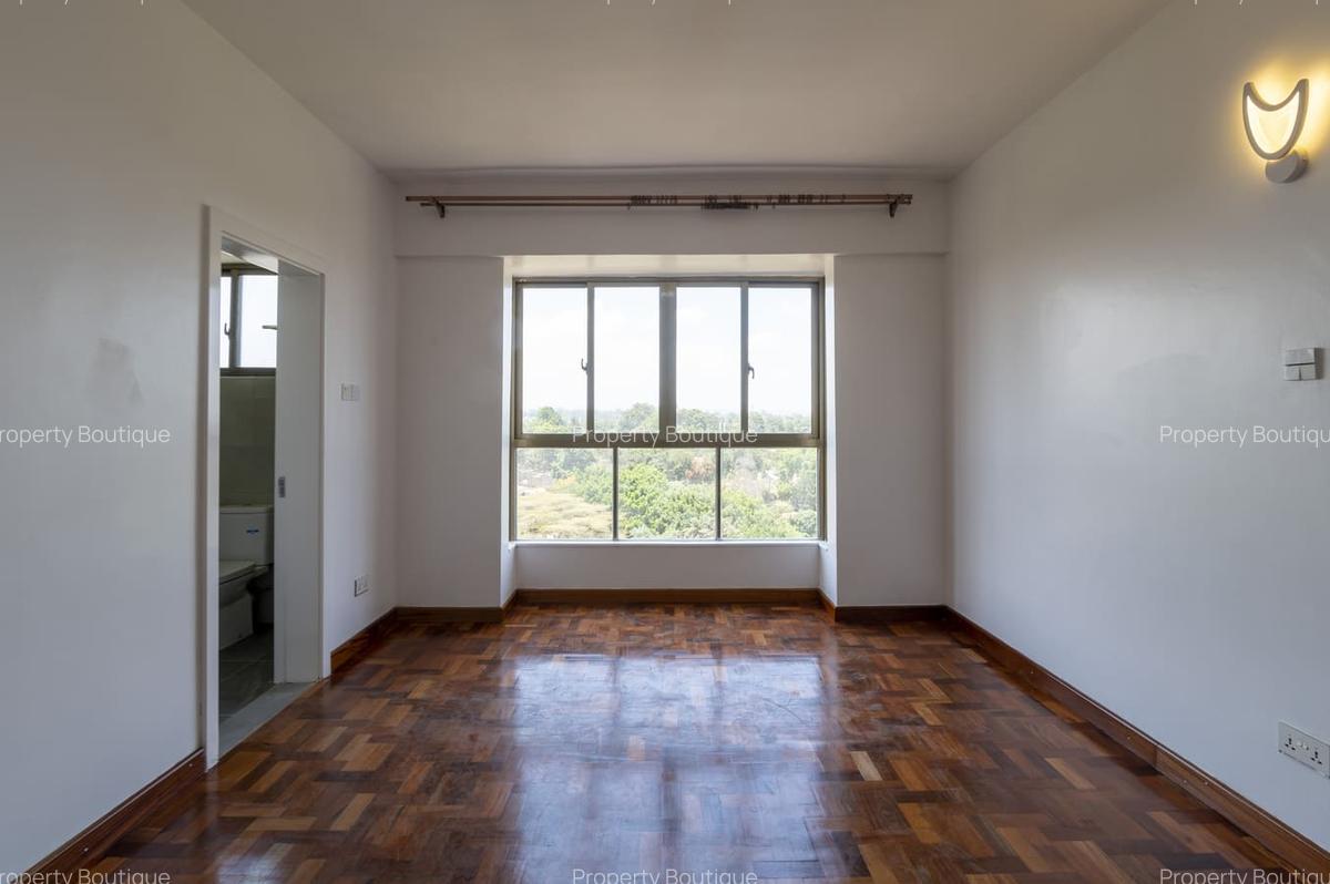 4 Bed Apartment with En Suite at Othaya Road - 13