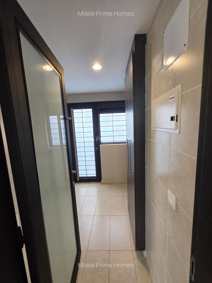 4 Bed Townhouse with En Suite at Kwaheri Road - 7