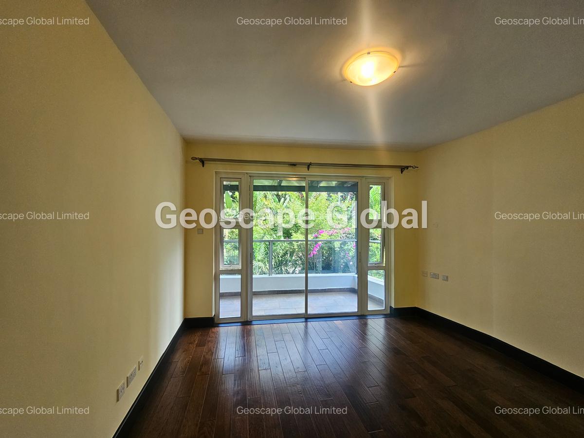 5 Bed Apartment with En Suite in Spring Valley - 9