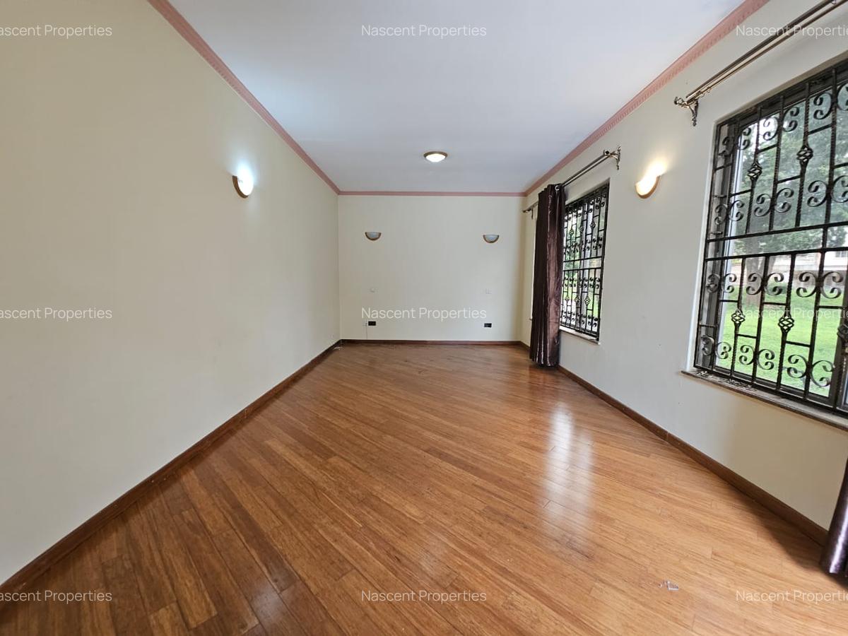 5 Bed Townhouse with En Suite in Westlands Area - 8