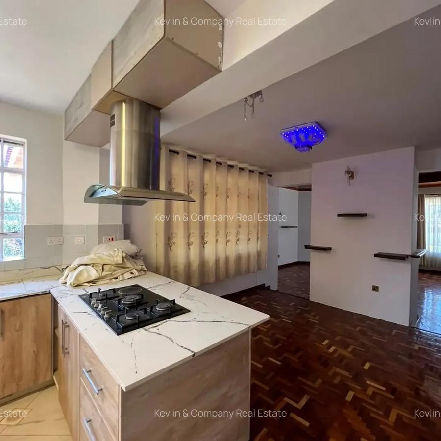 5 Bed Villa with En Suite in Runda - 11