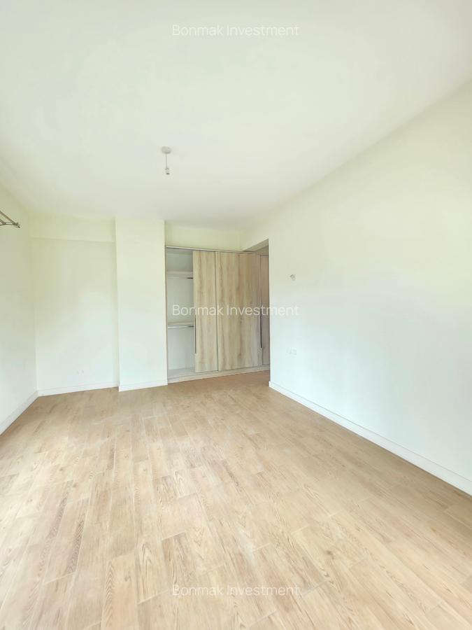 2 Bed Apartment with En Suite at Lavington Green - 14