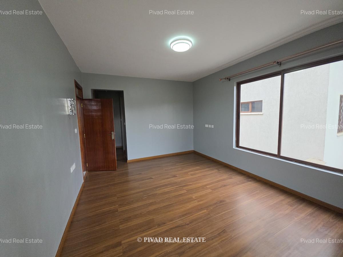 4 Bed Townhouse with Swimming Pool in Runda - 10
