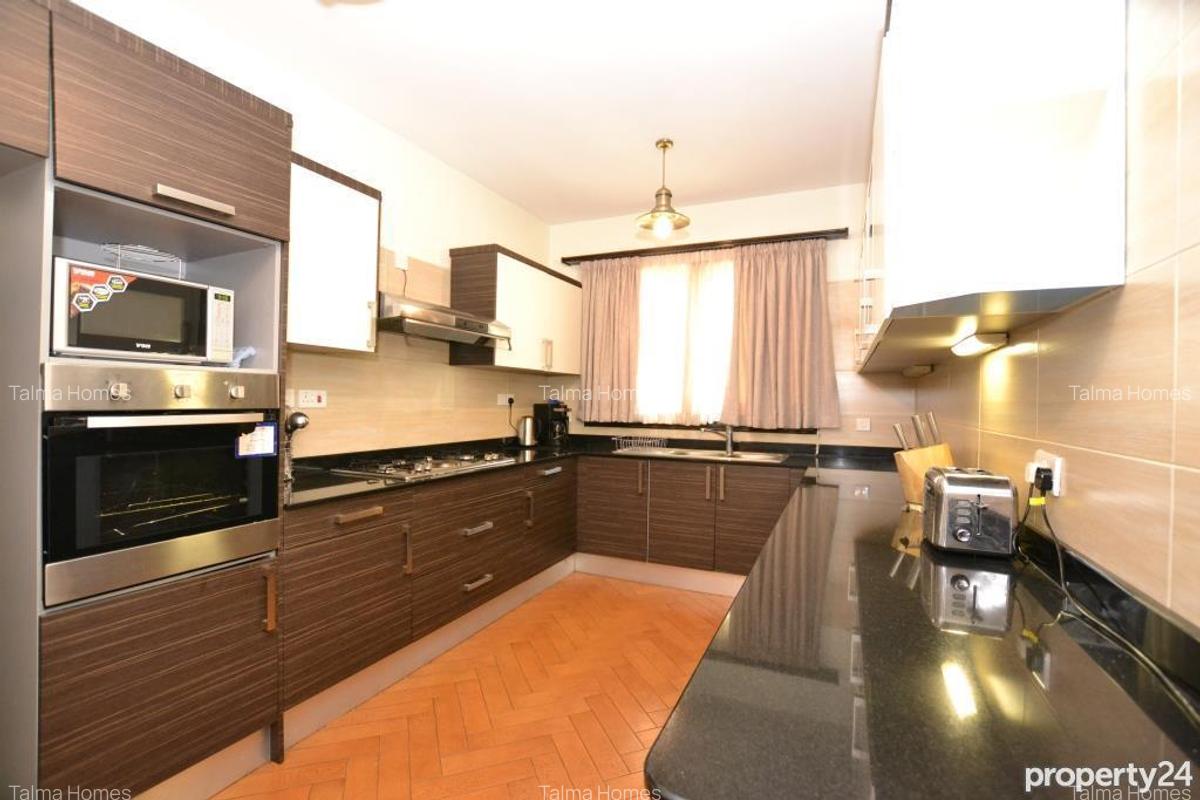 3 Bed Villa with En Suite in Westlands Area - 4