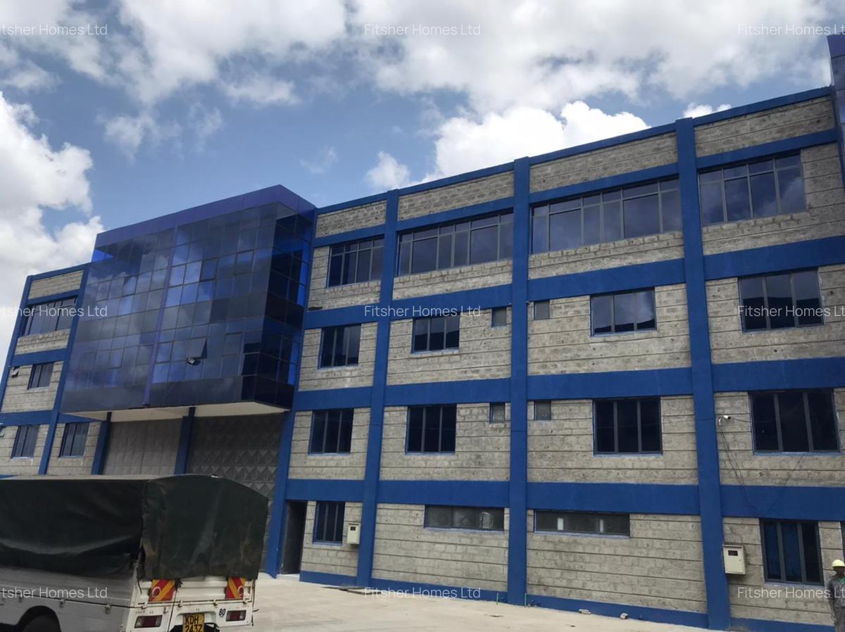 3,500 ft² Warehouse with Service Charge Included in Utawala - 3