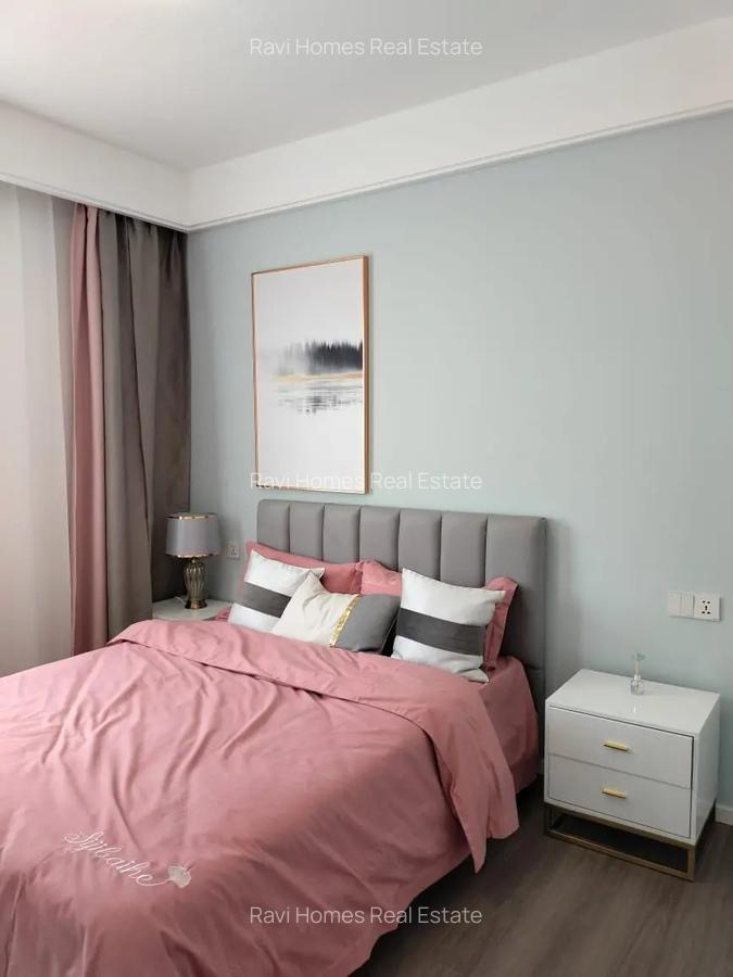 Studio Apartment with Swimming Pool at Wanyee Rd - 7