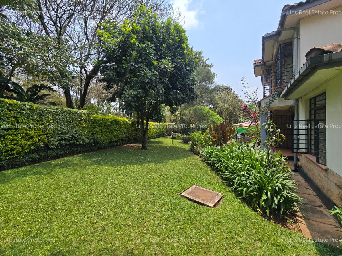 4 Bed Townhouse with En Suite in Rosslyn - 7