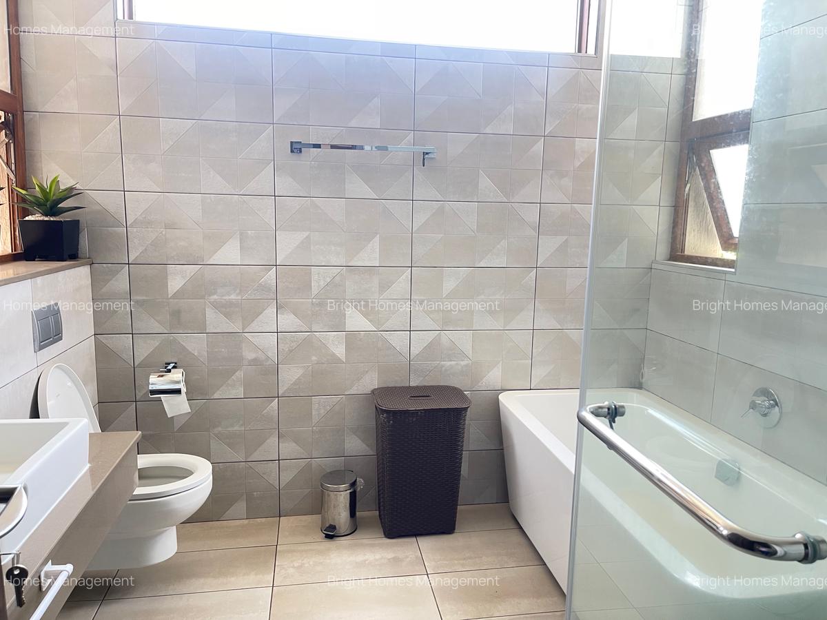 3 Bed Apartment with En Suite in Westlands Area - 15