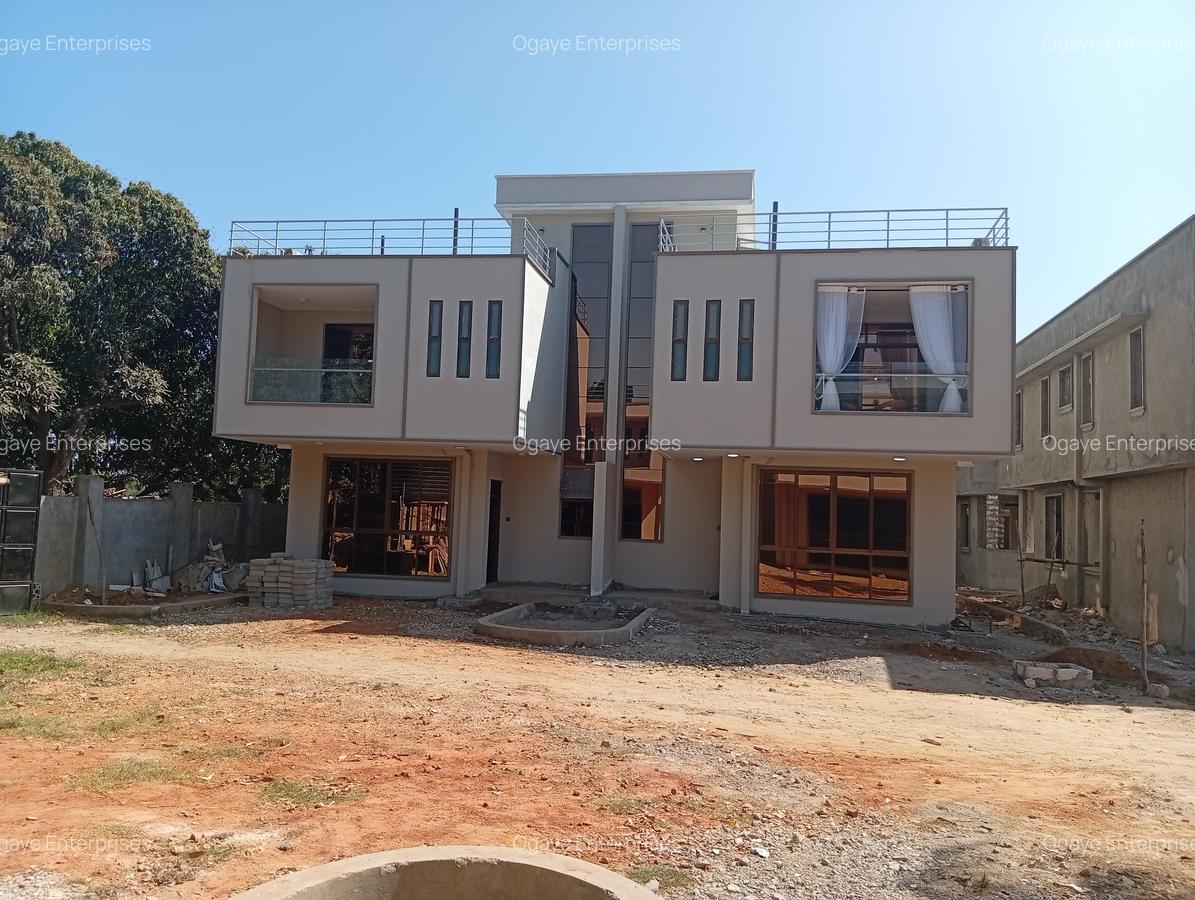 3 Bed Townhouse with En Suite at Kanamai Area - 1