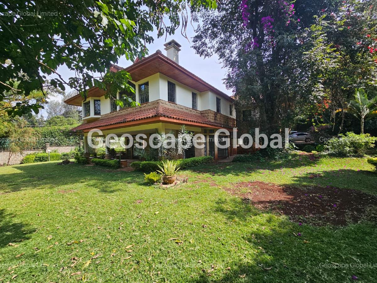 5 Bed House with En Suite in Rosslyn - 7