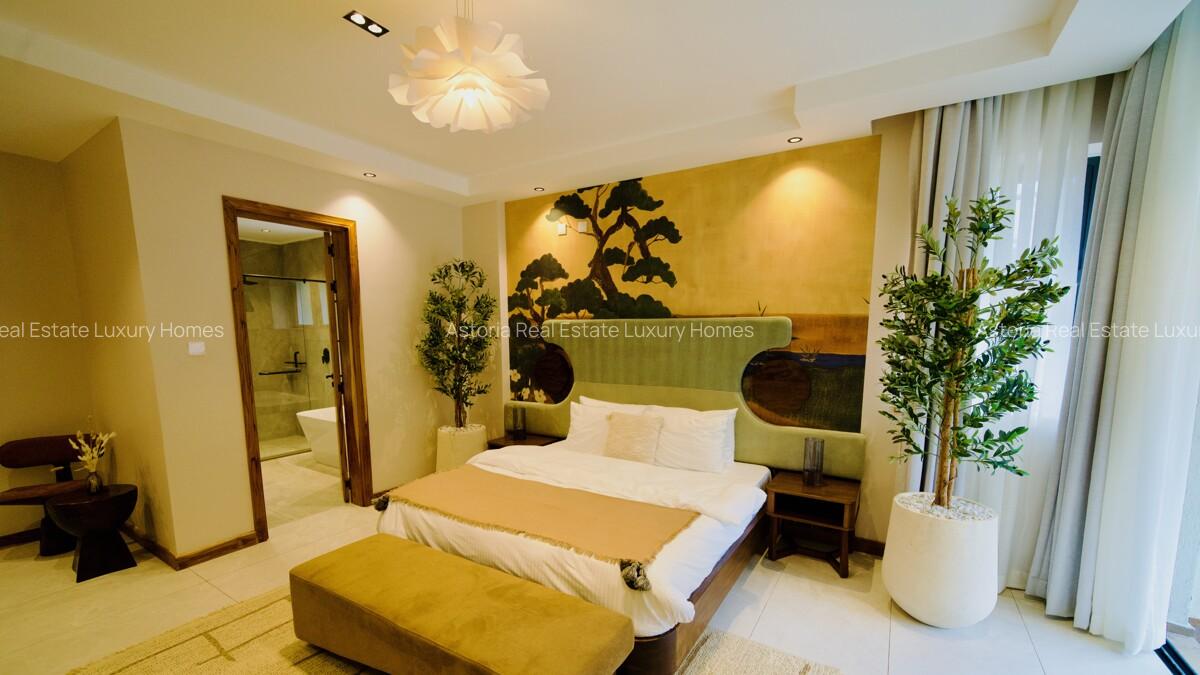 3 Bed Apartment with En Suite at 2026-301 - 15
