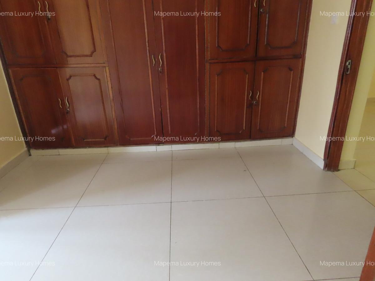 3 Bed House with En Suite at Bogani Road - 11