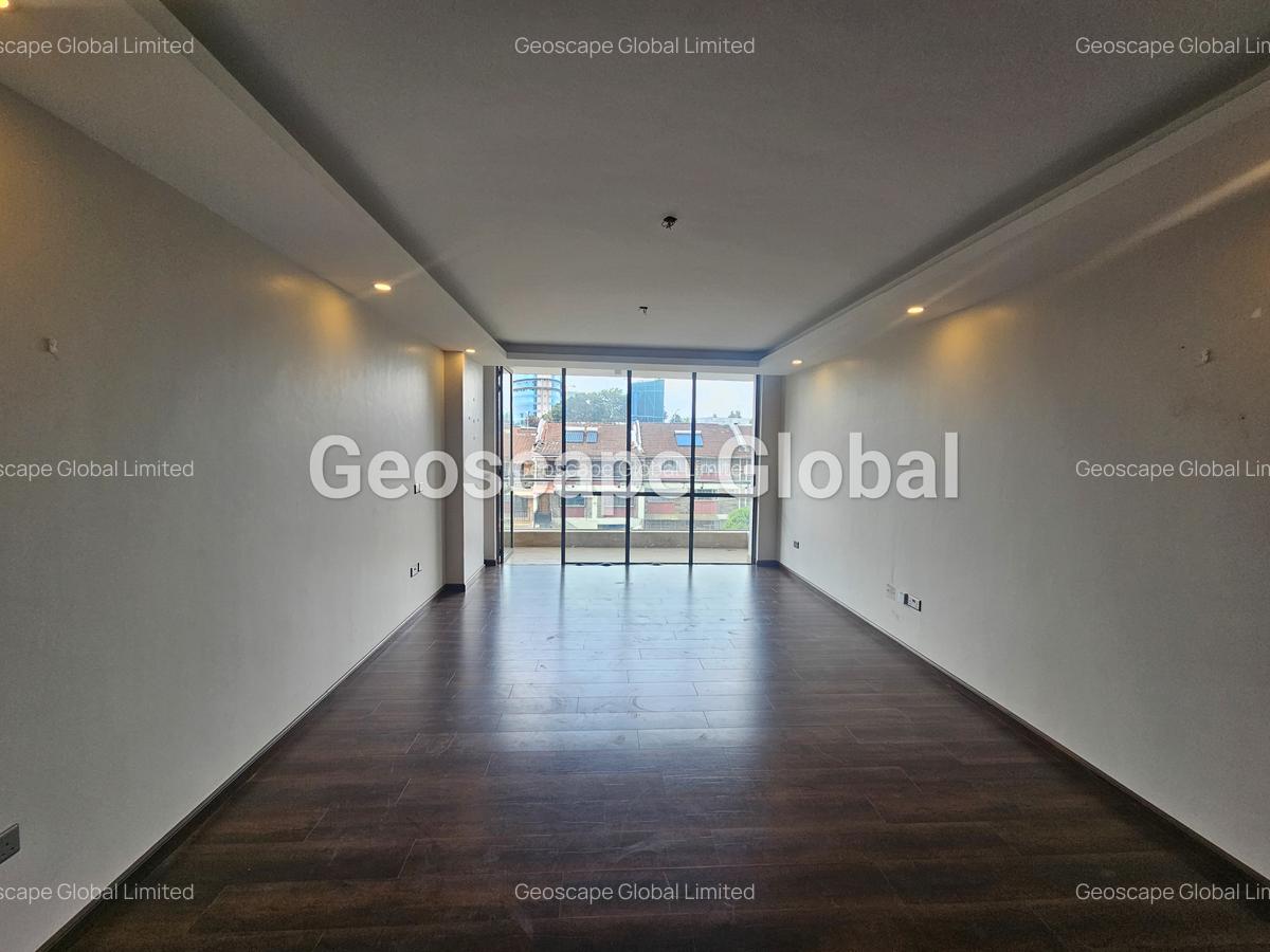 3 Bed Apartment with En Suite in Brookside - 11