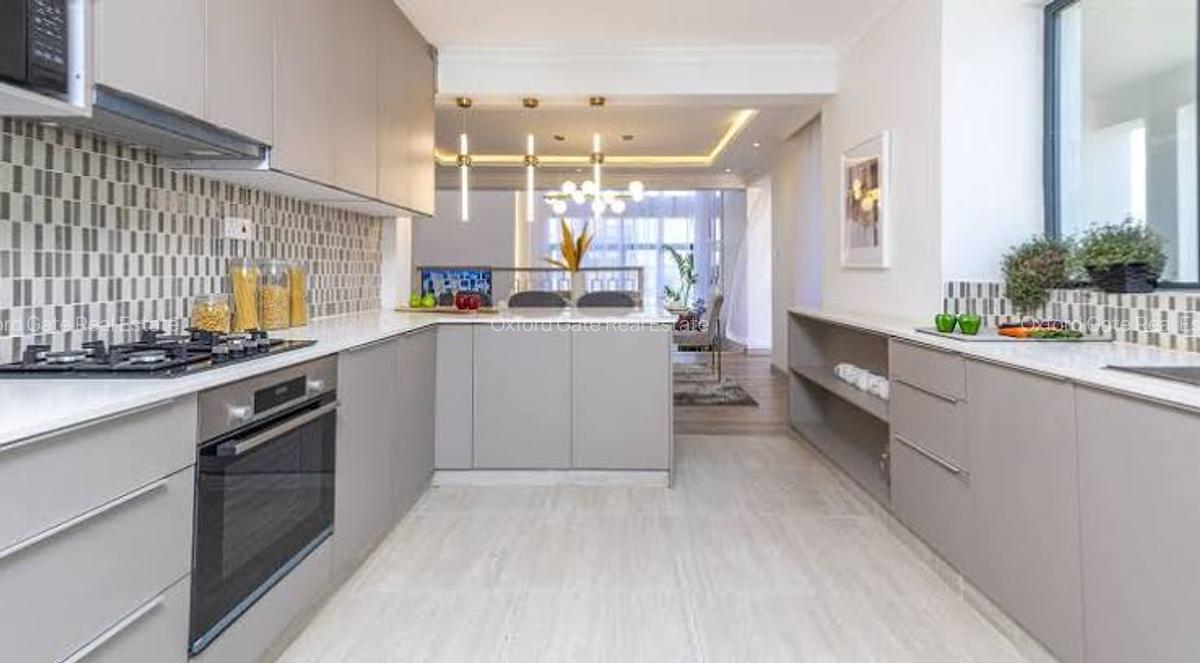 4 Bed Villa with En Suite at Brookview - 8