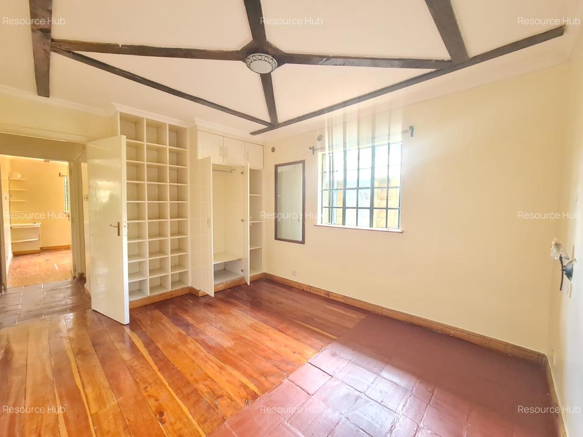 2 Bed House with Garden at Hardy Area - 11