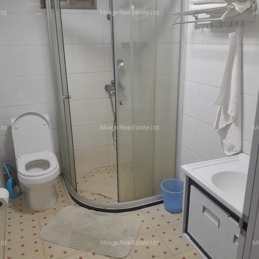 Serviced 3 Bed Apartment with Swimming Pool in Kilimani - 5