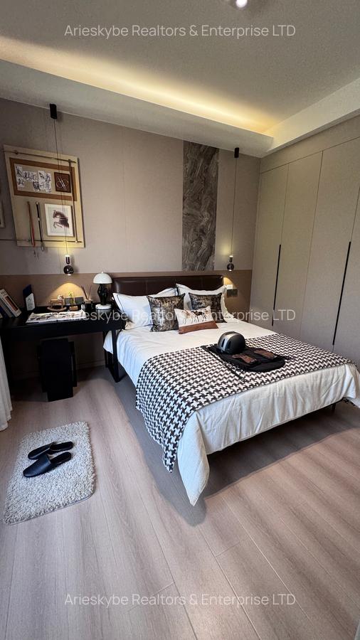 Serviced 3 Bed Apartment with En Suite in Westlands Area - 15
