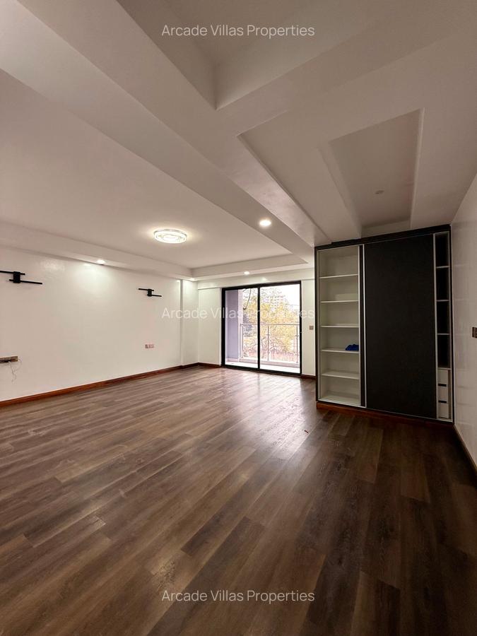 4 Bed Apartment with En Suite in Kilimani - 5