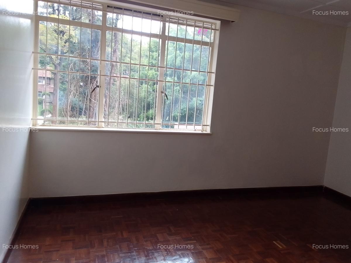 4 Bed Villa with En Suite in Kileleshwa - 9