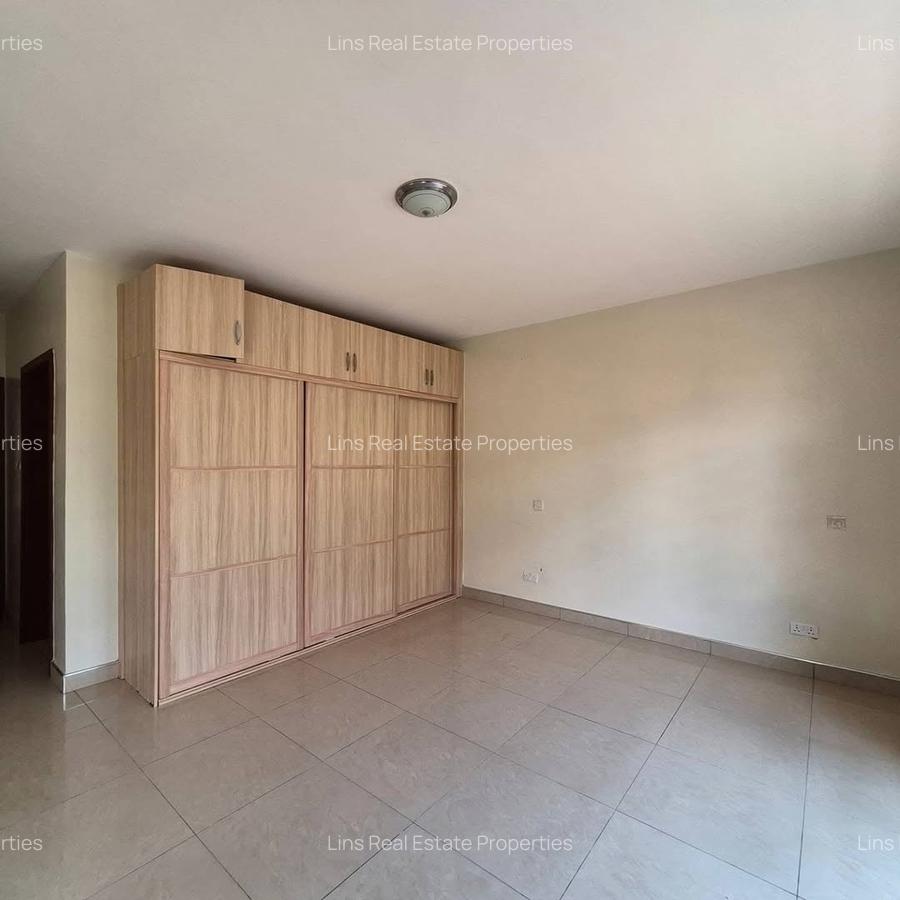 4 Bed Townhouse with En Suite in Runda - 12