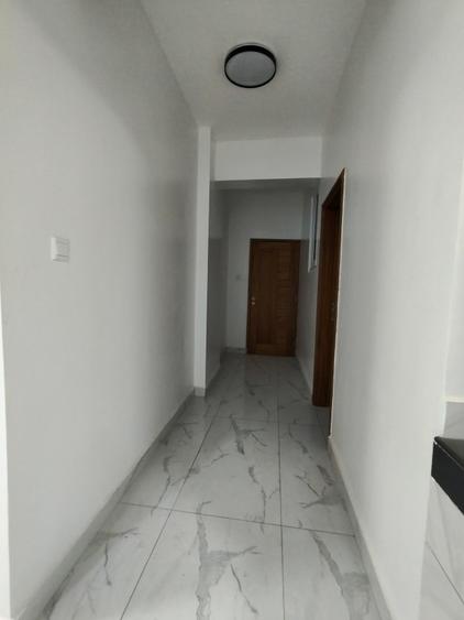 Serviced 2 Bed Apartment with En Suite at Links Road - Vista 5