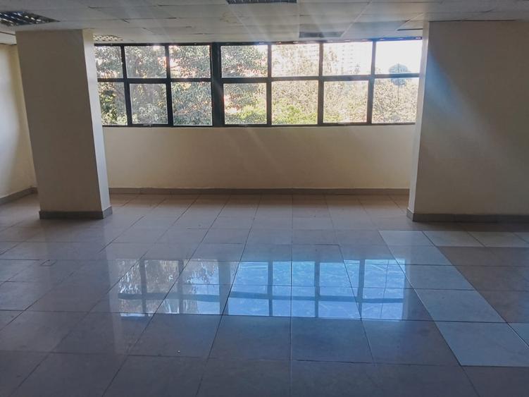 Office with Backup Generator in Kilimani - Aanzicht 6