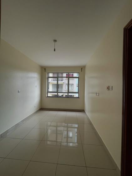 2 Bed Apartment with En Suite at Othaya Road - Aanzicht 4