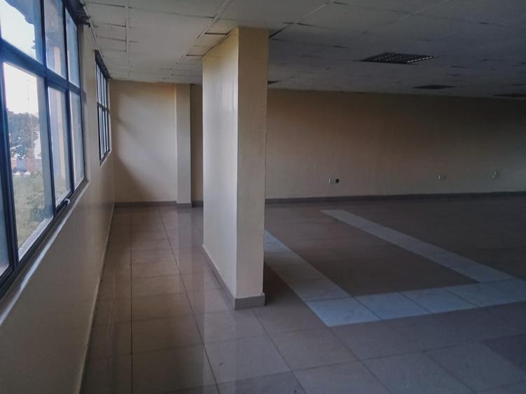 Office with Backup Generator in Kilimani - Aanzicht 5