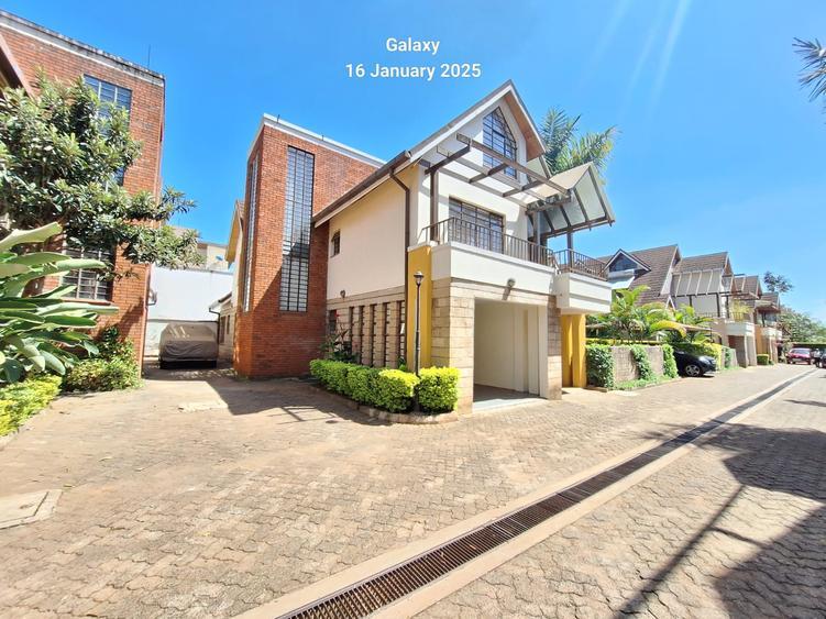 5 Bed Townhouse with En Suite in Lavington 5 Bed Townhouse with En Suite in Lavington