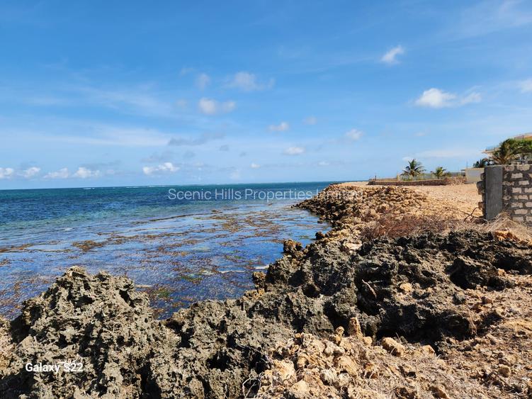 0.045 ha Land at Causuarina Road