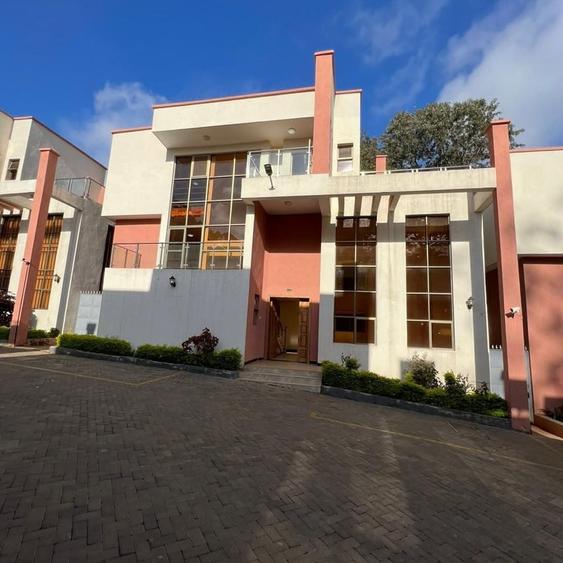 5 Bed Townhouse with En Suite in Lavington 5 Bed Townhouse with En Suite in Lavington
