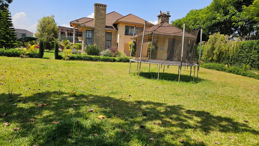 5 Bed House with En Suite at Runda