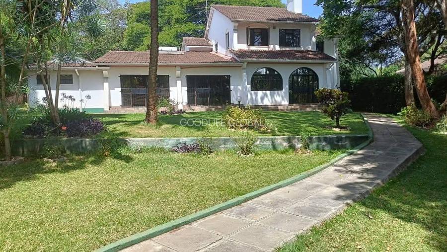 4 Bed House with En Suite at Runda