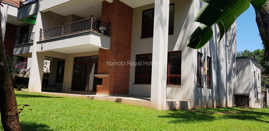 6 Bed Townhouse with En Suite at Lavington Green