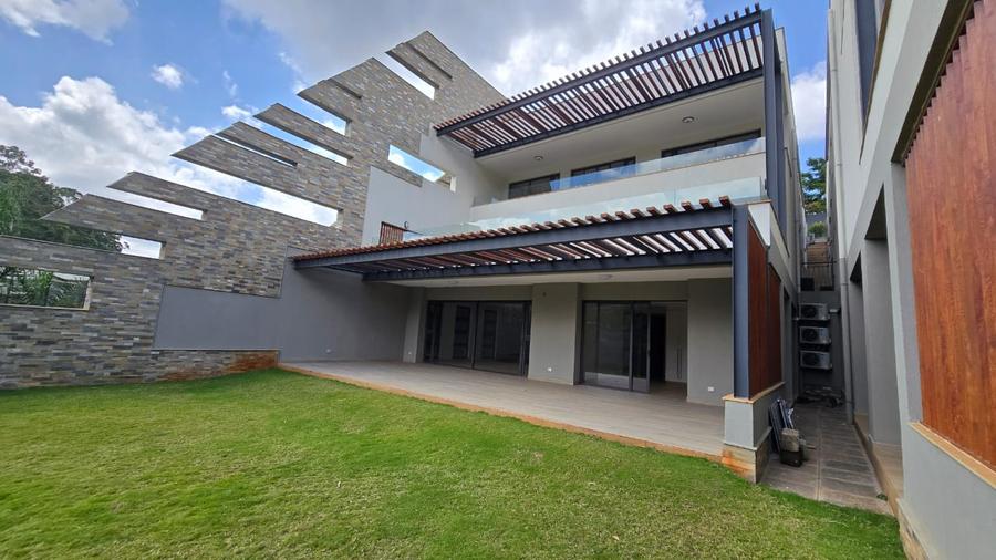 5 Bed House with En Suite in Lower Kabete