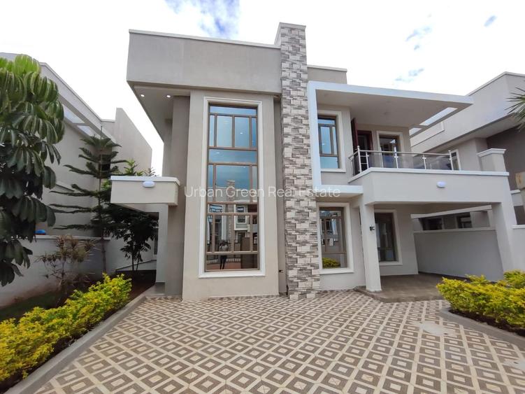 4 Bed House with En Suite in Kamakis