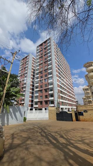 2 Bed House with Swimming Pool in Lavington