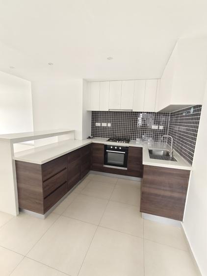 2 Bed Apartment with En Suite in Lavington 2 Bed Apartment with En Suite in Lavington