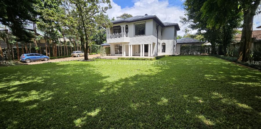 5 Bed House with En Suite at Old Runda