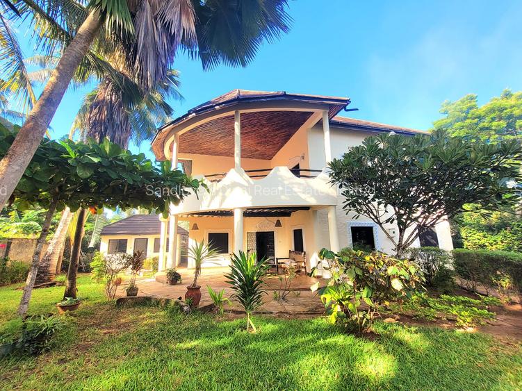 3 Bed Villa with En Suite in Diani