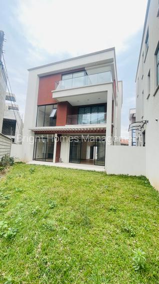 5 Bed Townhouse with En Suite in Lavington