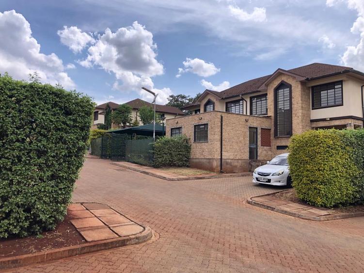 5 bed townhouse with en suite in kiambu road